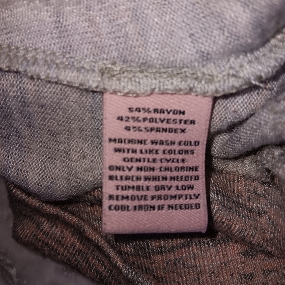 👚Womens Pink & Gray Light Sweater - Picture 6 of 6